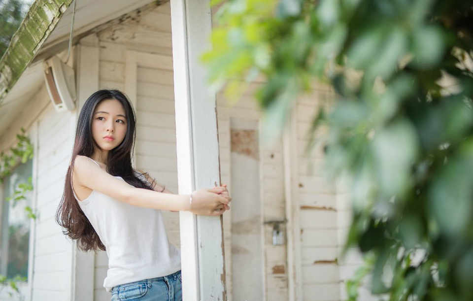 “这就叫运筹帷幄，好好学吧，别一天到晚只想着打仗。”庞统傲然一笑，那一张臭脸，配上现在不可一世的表情，让魏延有种上去狠狠揍他一顿的冲动。